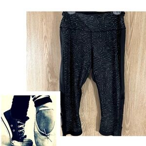 Lululemon Black/Gray Compression Workout Leggings Joggers Mesh/ Braided